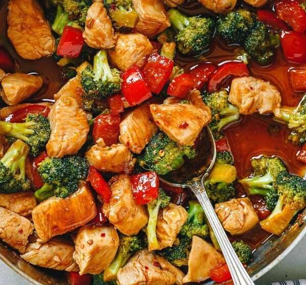 Tigaie de pui pregatita cu legume 400g